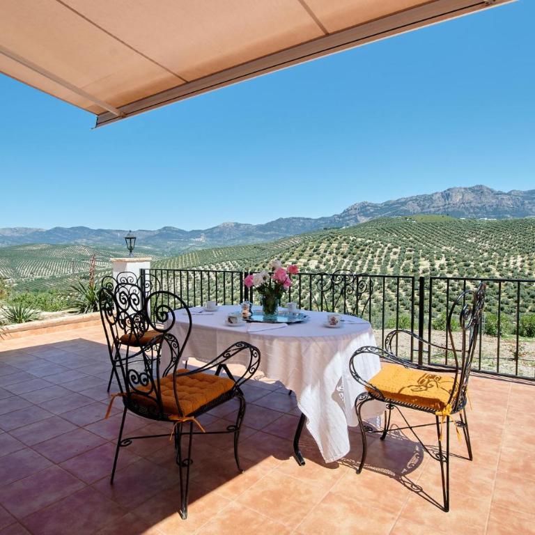 Luxurious Home In Cazorla - Five-Bedroom Holiday Home - 2