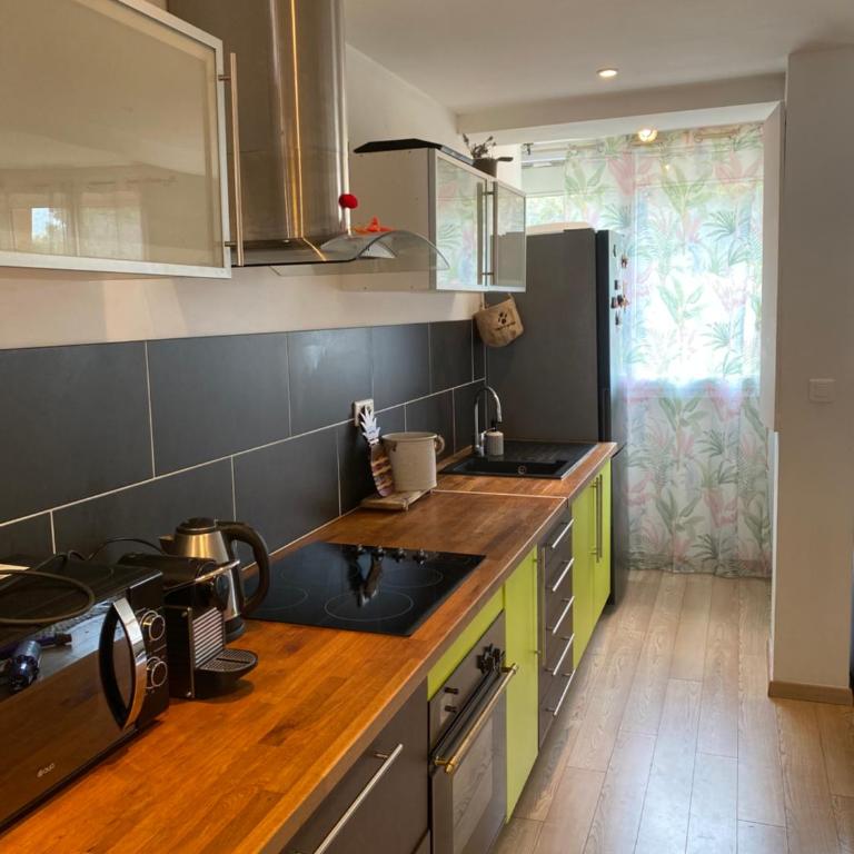 Cosy T2 avec terrasse à 5 min de la plage - Apartment mit 1 Schlafzimmer - 8