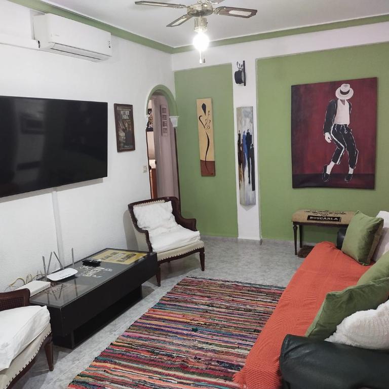An Indian Bollywood Sevilla Experience - for families, couples & business trips - Apartamento de 2 dormitorios - 4