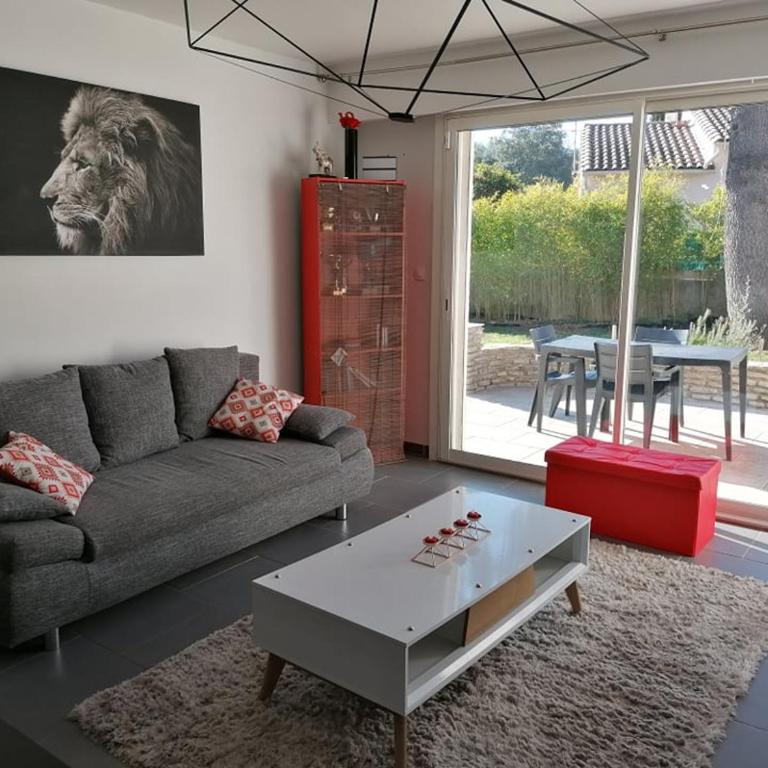 La Maison du soleil & du sourire - Two-Bedroom House - 10