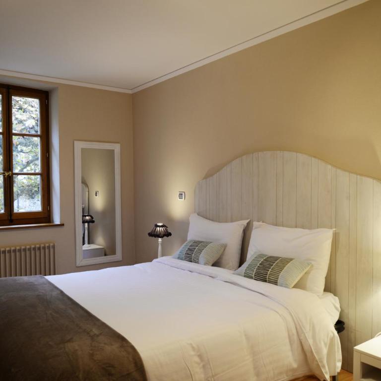 Auberge Communale de Carouge - Chambre Double - Vue sur Jardin - 11
