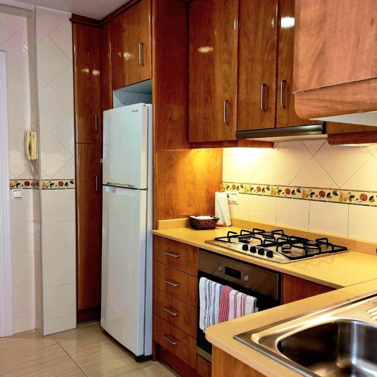 APARTAMENTO EN PRIMERA LINEA DE PLAYA CON INCREIBLES VISTAS - Apartamento de 3 dormitorios - 23