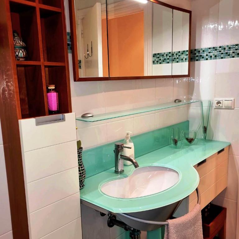 APARTAMENTO EN PRIMERA LINEA DE PLAYA CON INCREIBLES VISTAS - Apartamento de 3 dormitorios - 26