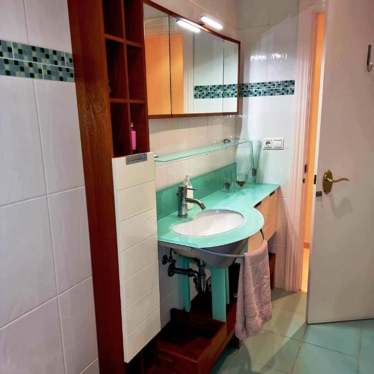 APARTAMENTO EN PRIMERA LINEA DE PLAYA CON INCREIBLES VISTAS - Apartamento de 3 dormitorios - 27