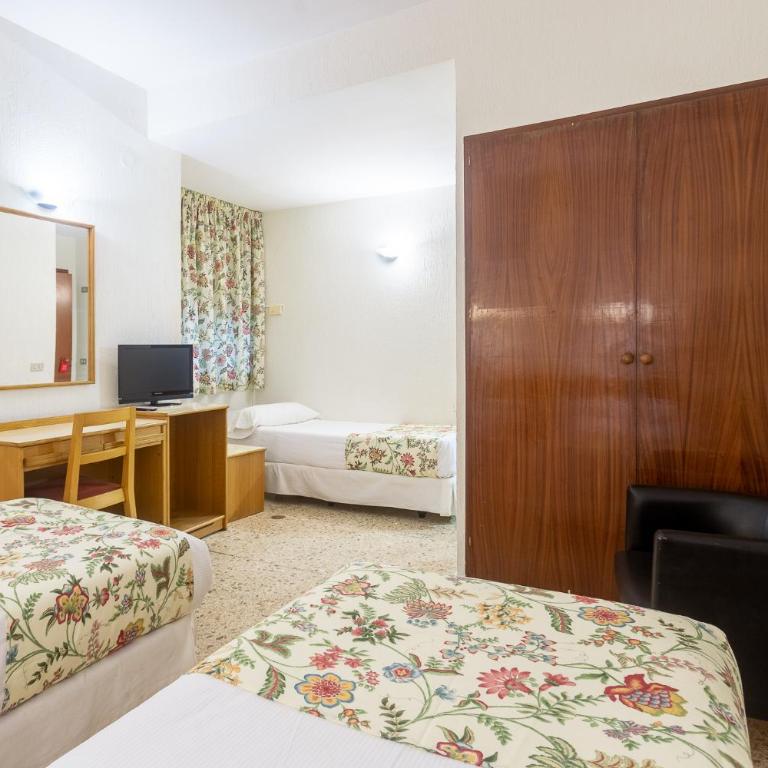 Hotel Leuka - Triple Room - 3