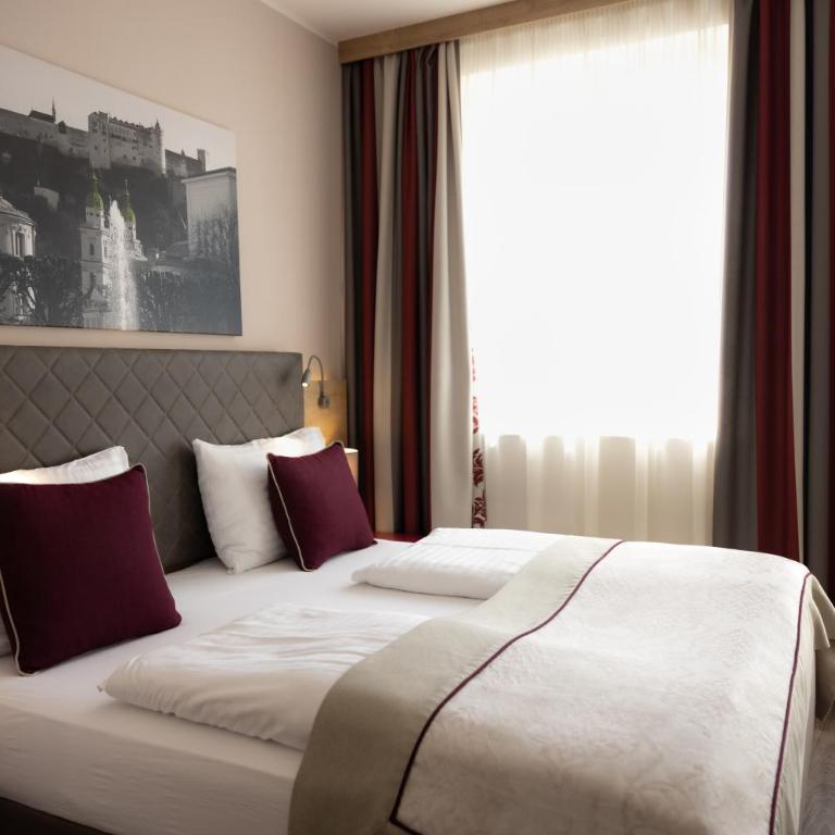 HOTEL max70 - Comfort Doppelzimmer mit Balkon - 2