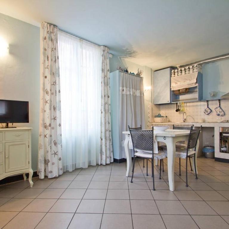 Case Vacanze Borgo Marina IMPERIA - Appartamento con Vista Mare - 19