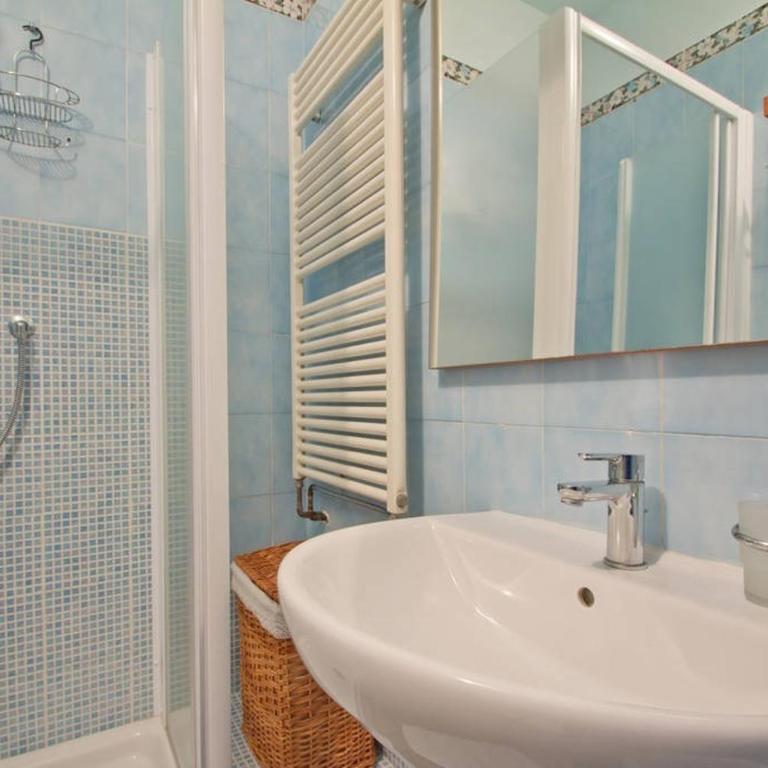 Case Vacanze Borgo Marina IMPERIA - Appartamento su 2 Livelli con 1 Camera da Letto - 23