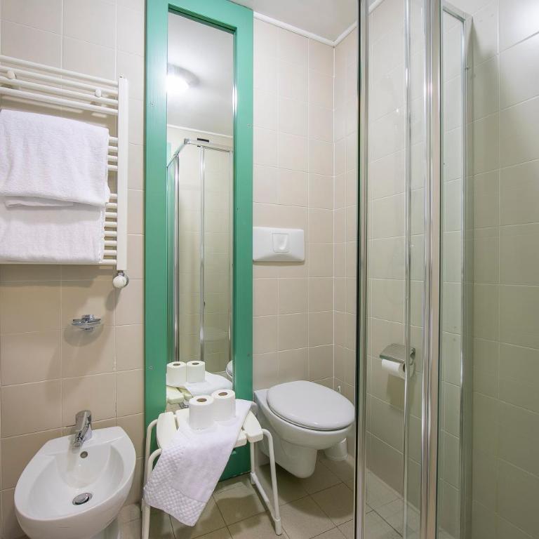 Villaggio Olimpico - One Bedroom Apartment with Balcony 2 - 10