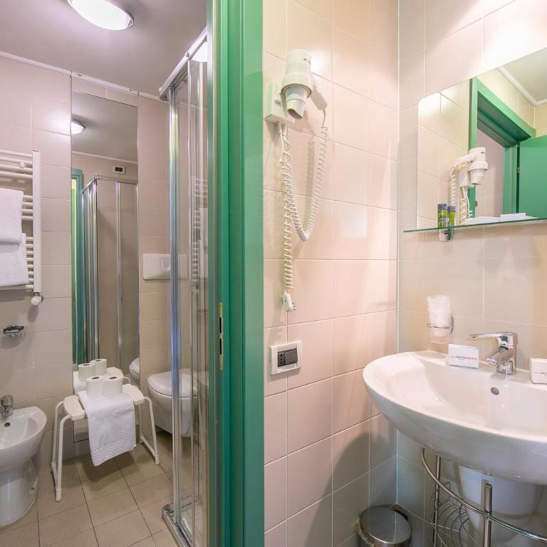 Villaggio Olimpico - One Bedroom Apartment with Balcony 5 - 11