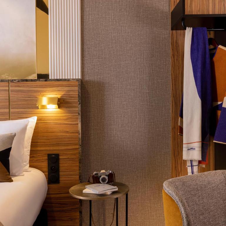 Hotel Le Rocroy - Petite Chambre Double - 9