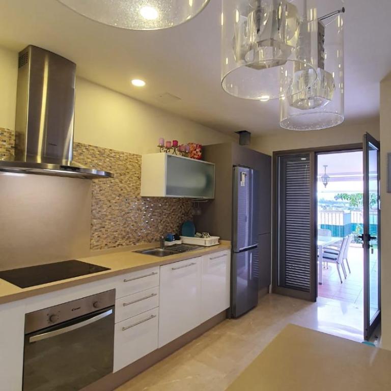 Magnolia Luxury Apartment by AltamarHomes - Three-Bedroom Apartment - 17