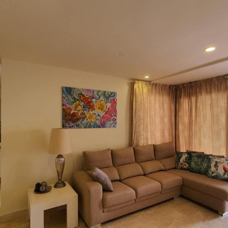 Magnolia Luxury Apartment by AltamarHomes - Three-Bedroom Apartment - 20