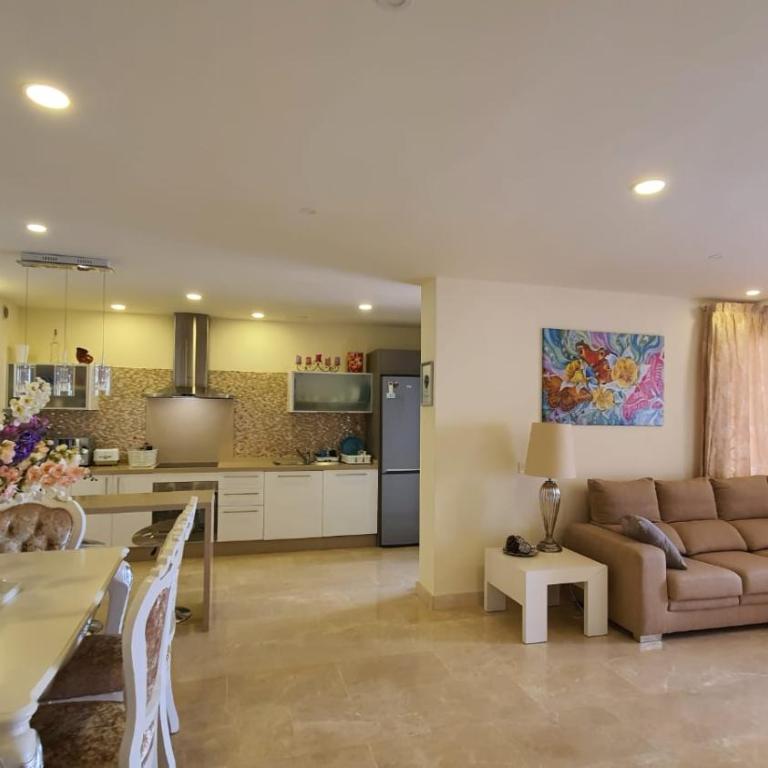Magnolia Luxury Apartment by AltamarHomes - Three-Bedroom Apartment - 26