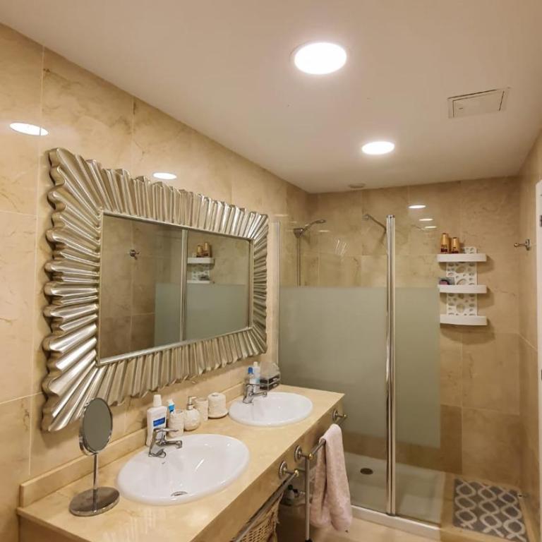 Magnolia Luxury Apartment by AltamarHomes - Three-Bedroom Apartment - 34