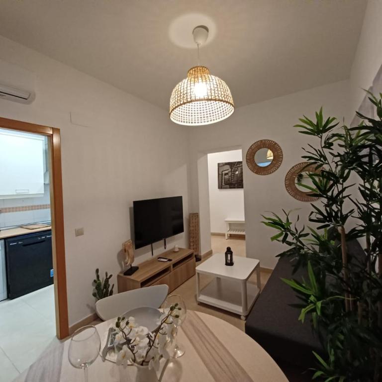For You Rentals TEMPORAL Infantas Gran Via DIN132E - Two-Bedroom Apartment - 2
