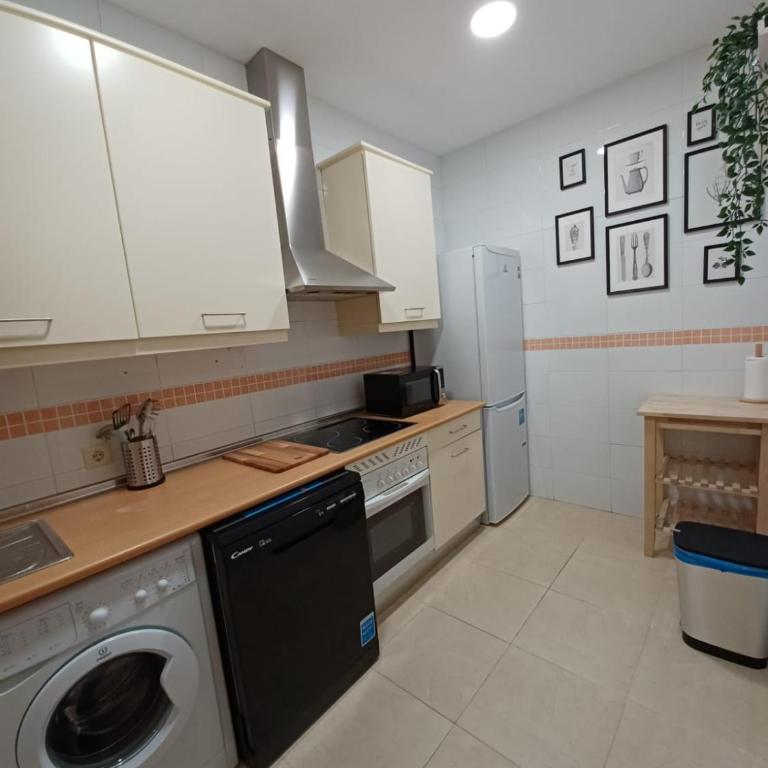 For You Rentals TEMPORAL Infantas Gran Via DIN132E - Two-Bedroom Apartment - 8