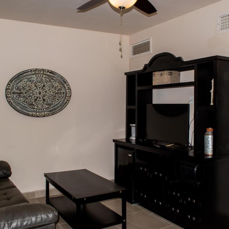 Playas Hotel Suites - Budget Double Room - 1