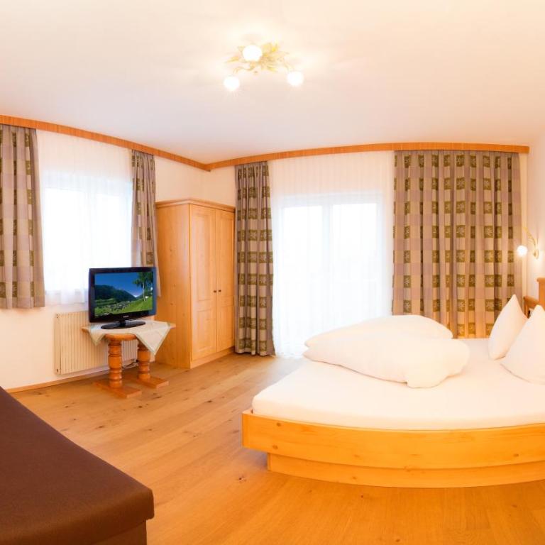 Pension am Rain - Apartment mit 2 Schlafzimmern und Balkon - 1