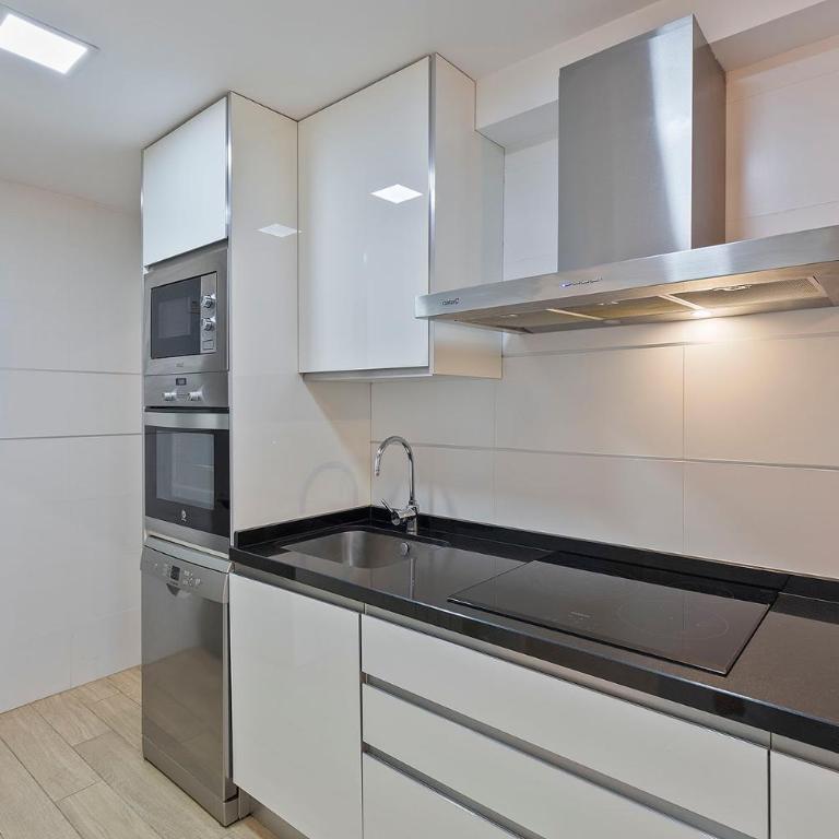 Luxury Apartment City Centre - Apartment - 10