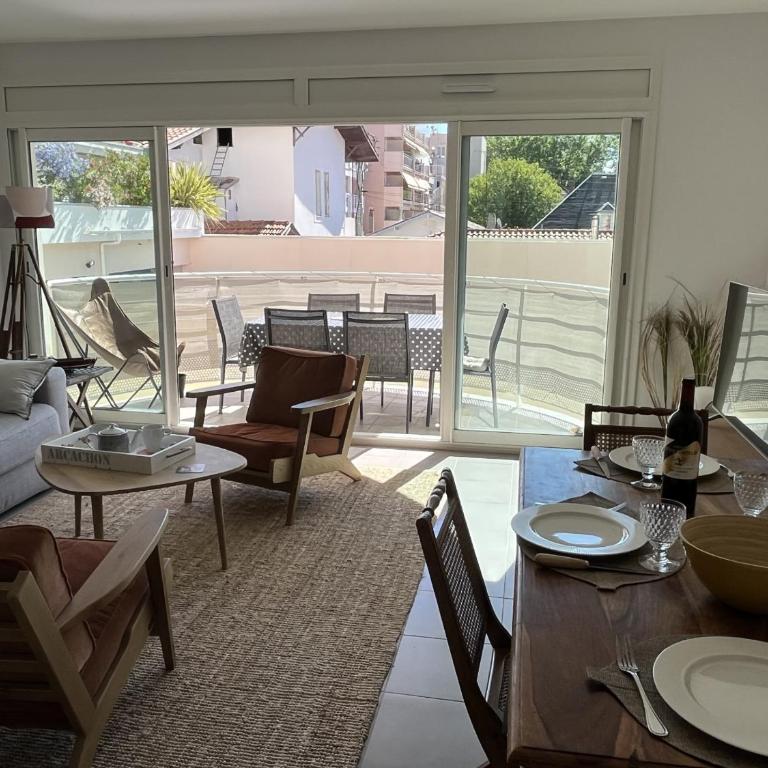 T3 en centre d'Arcachon, 2 min plage, 5 min gare, balcon, parking sécurisé, WIFI, ménage inclus - FR-1-374-193 - Appartamento - 6