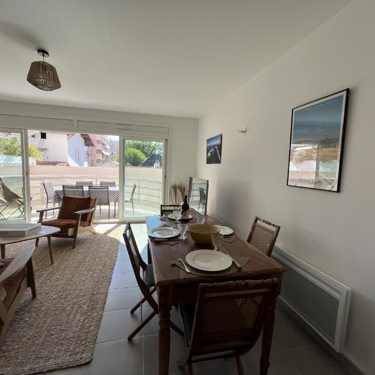 T3 en centre d'Arcachon, 2 min plage, 5 min gare, balcon, parking sécurisé, WIFI, ménage inclus - FR-1-374-193 - Appartamento - 8