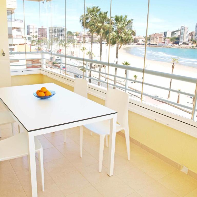 ApartUP Spectacular Beach View - Apartamento de 2 dormitorios - 2