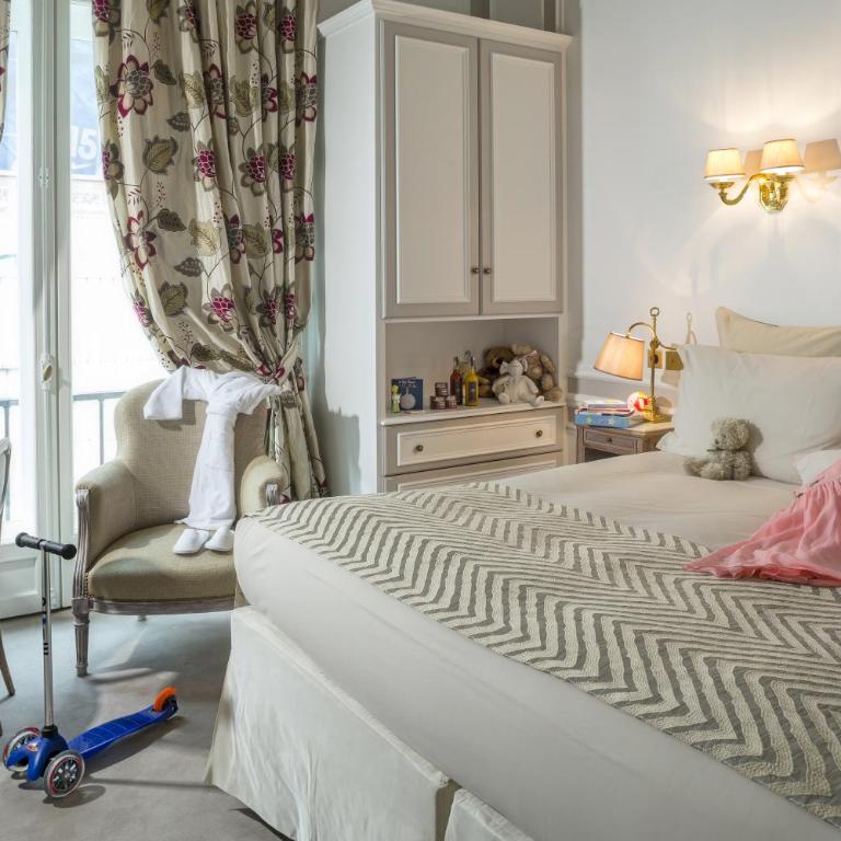 Hôtel Regina Louvre - Chambre Familiale - 7