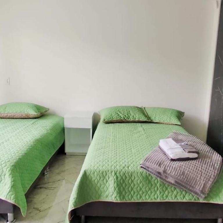 Nueva, Moderna casa en Silvania con Jacuzzi - Casa de 4 dormitorios - 26