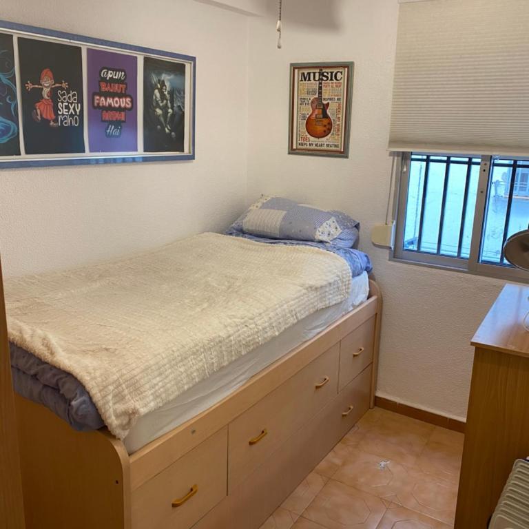 An Indian Bollywood Sevilla Experience - for families, couples & business trips - Apartamento de 2 dormitorios - 9