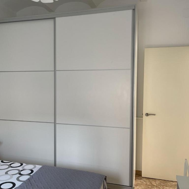 Lleida 25, casa a planta baixa amb àmplia terrassa equipada amb barbacoa - Casa de 3 dormitorios - 12