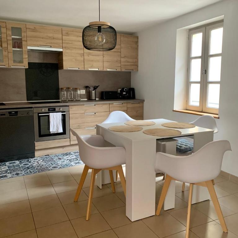 Au cœur de l’Isle sur sorgue - Maison 3 Chambres - 4