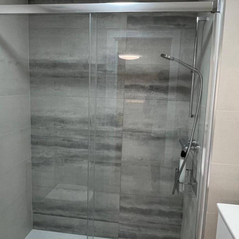 Piso de lujo en primera linea de playa y garaje - Apartamento de 2 dormitorios - 48