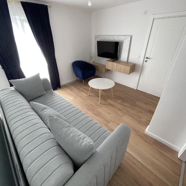 Lungomare Apartments - Deluxe Double Room with Sea View - 4