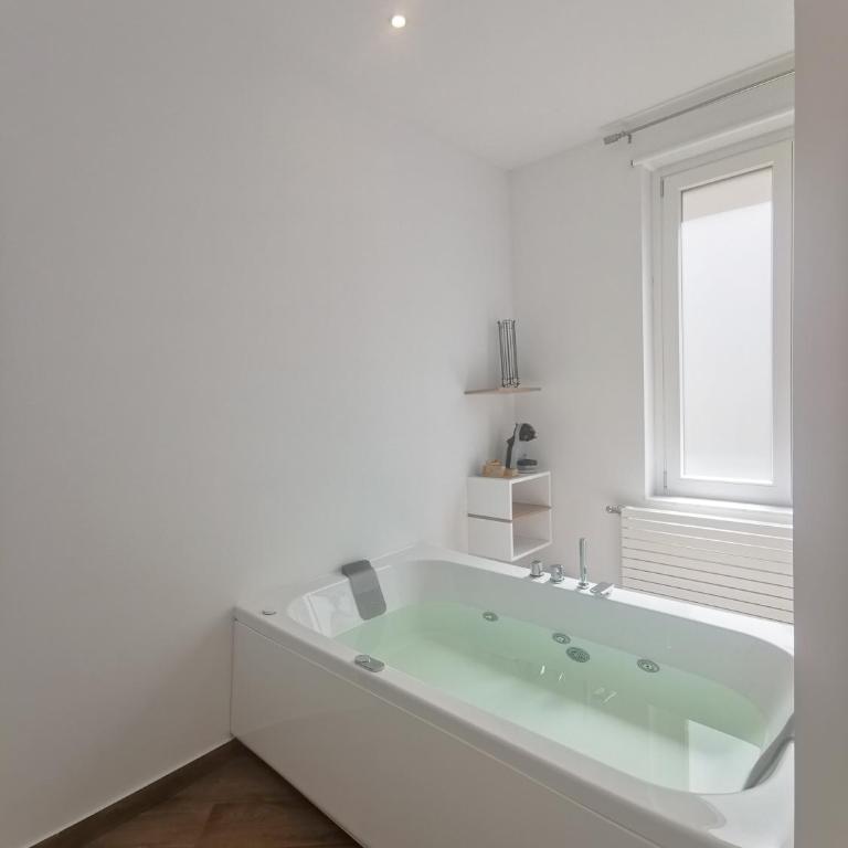 Maqueda Mood - Double Room with Spa Bath - 6