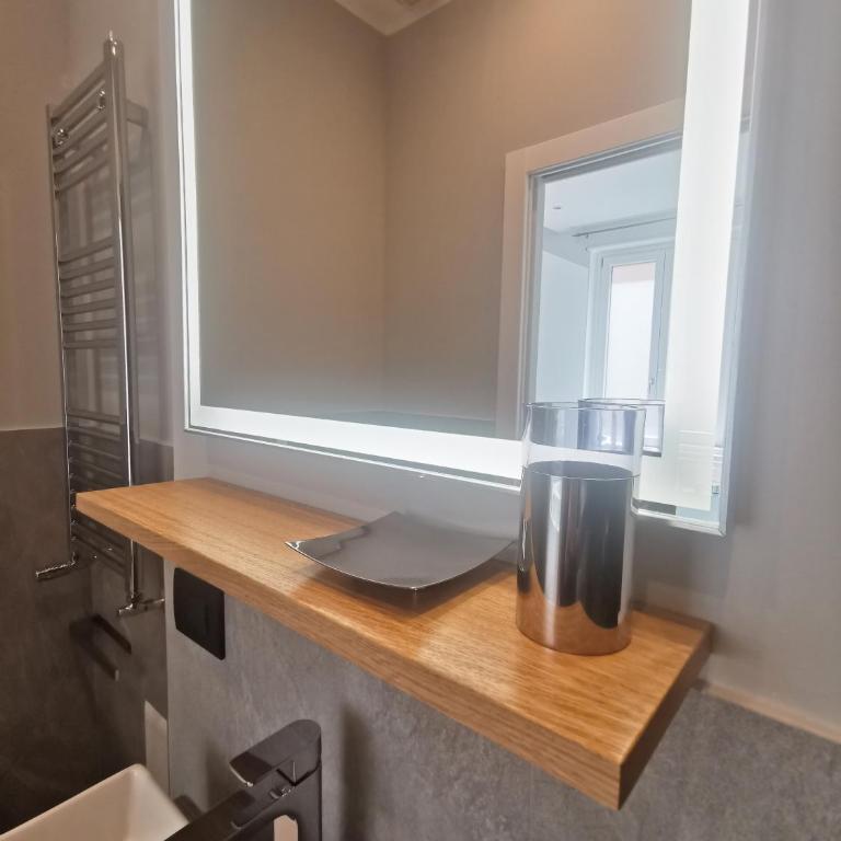 Maqueda Mood - Double Room with Spa Bath - 10