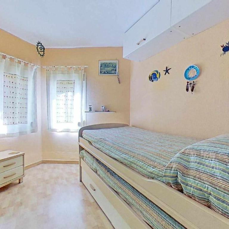 Atico cercano a la playa con gran terraza - Apartamento de 2 dormitorios - 9