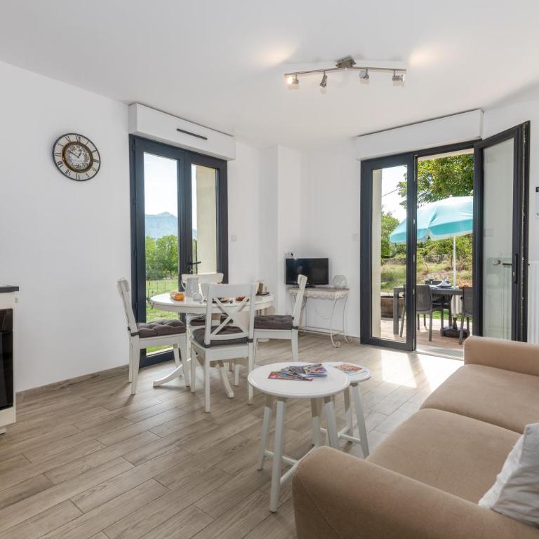 Plaines-Provence Spa&Sauna - Studio - Vue sur Montagne - 4
