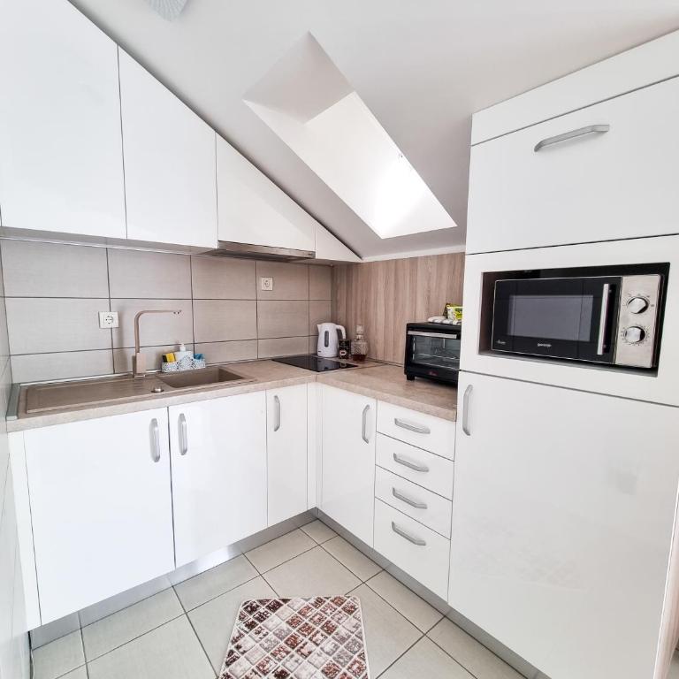 AS Delux Apartmani - Apartman sa Pogledom na Planinu - 8