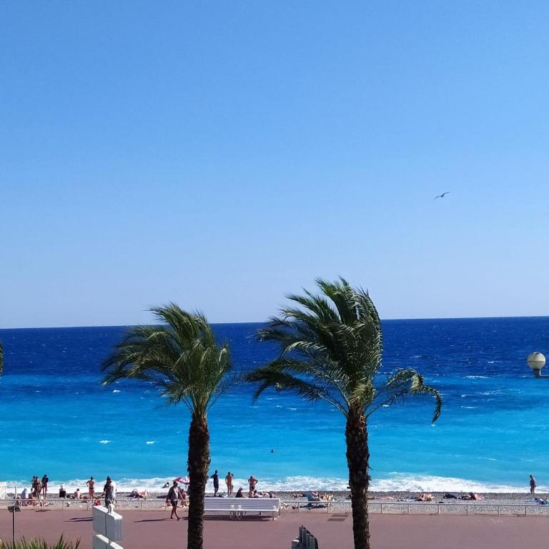 Monaco Stunning Sea Views, Larvotto beach, Terrace, 2 bedrooms, 2 bathrooms, up to 6 person, lift, 1st floor - Appartement 2 Chambres - 18