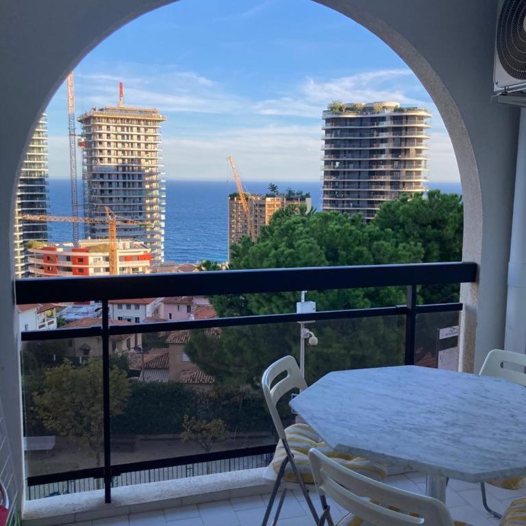 Monaco Stunning Sea Views, Larvotto beach, Terrace, 2 bedrooms, 2 bathrooms, up to 6 person, lift, 1st floor - Appartement 2 Chambres - 26