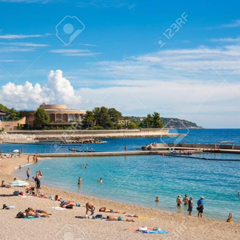 Monaco Stunning Sea Views, Larvotto beach, Terrace, 2 bedrooms, 2 bathrooms, up to 6 person, lift, 1st floor - Appartement 2 Chambres - 85
