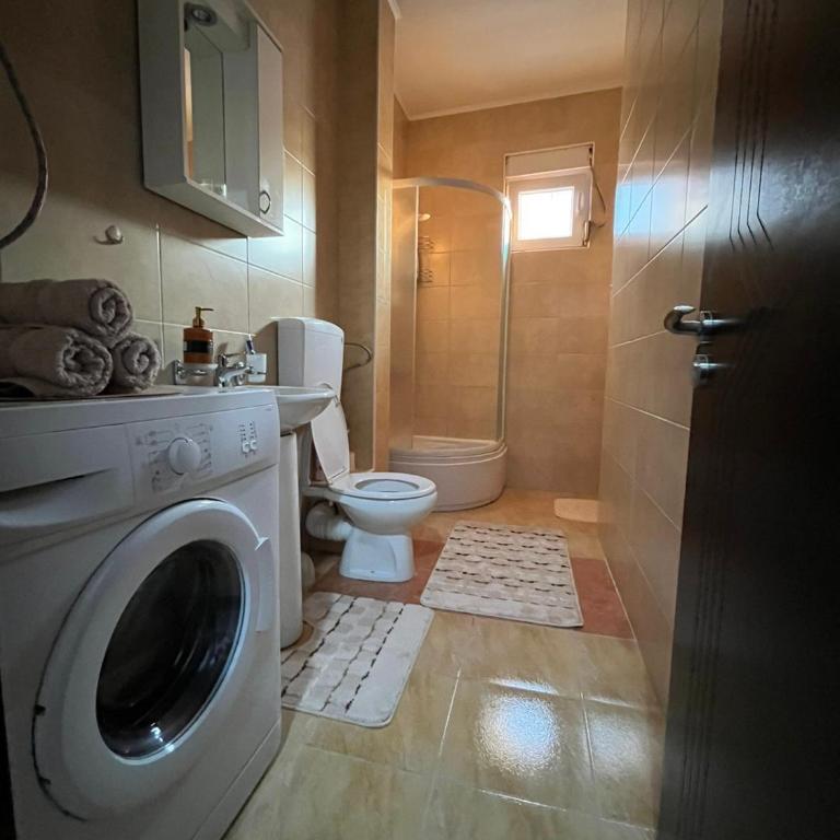 Studio Place 8 - One-Bedroom Apartment - 14
