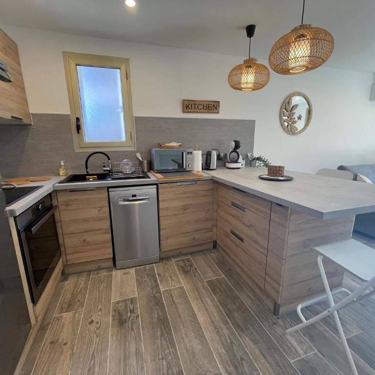 Perle du Sud avec Parking Privé, piscine été dans Résidence calme - Apartment mit 1 Schlafzimmer - 28