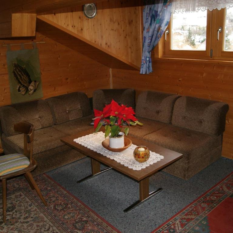 Gästehaus Ferienwohnungen LACKNER - Apartment mit 2 Schlafzimmern und Terrasse - 2