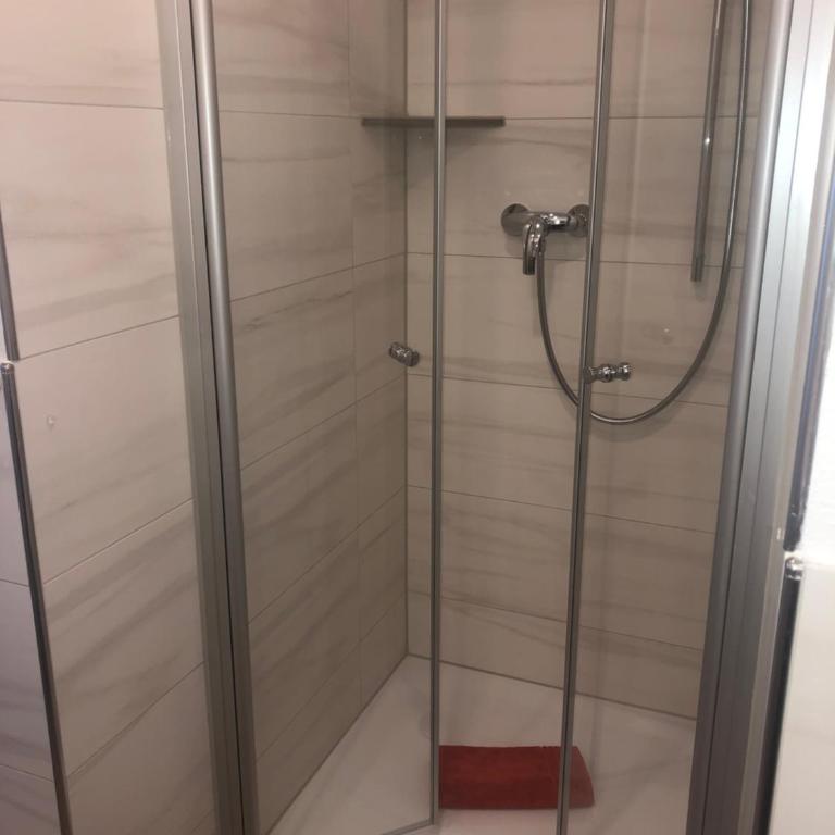 Gasthof - Pension - Adler - Einzelzimmer mit Dusche - 4