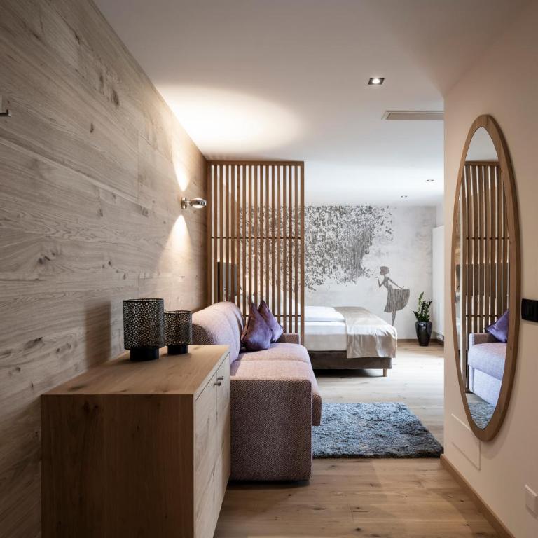 Small & Beautiful Hotel Gnaid - Chambre Double - 2