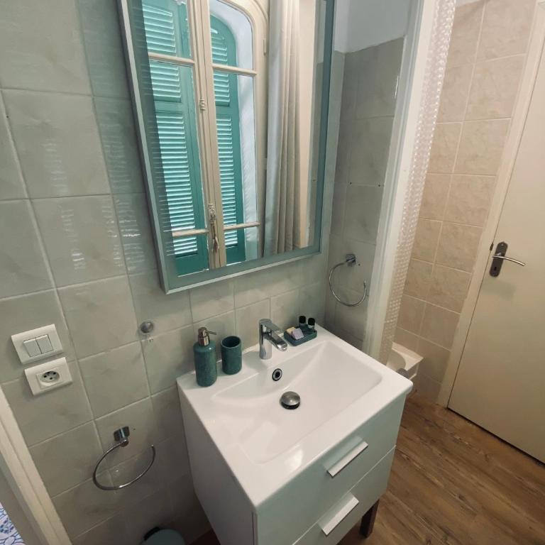 Jolie studio climatisé avec parking et proche de la mer - Appartement 1 Chambre - 6