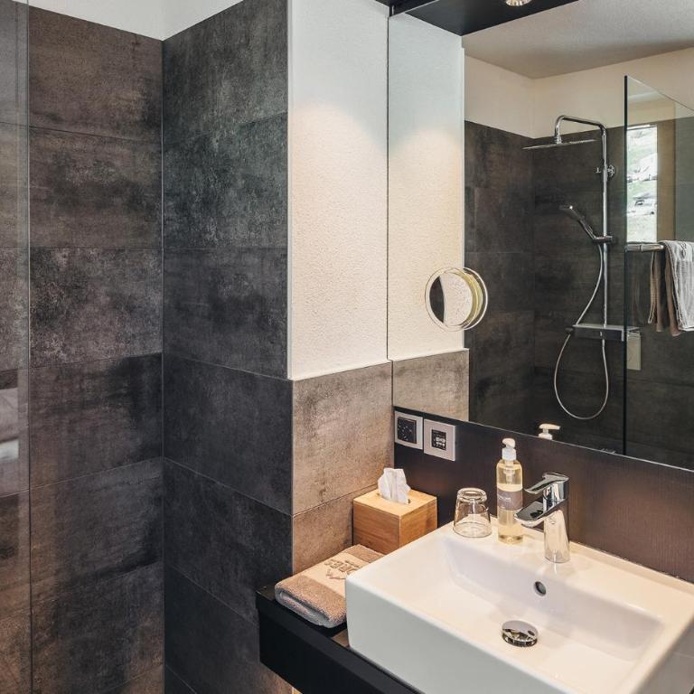 Hotel Cores - Chambre Simple - 2