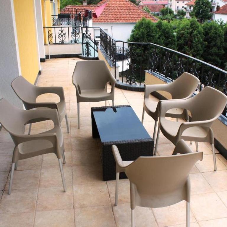 Hotel Crnogorska Kuća - Apartment - 6